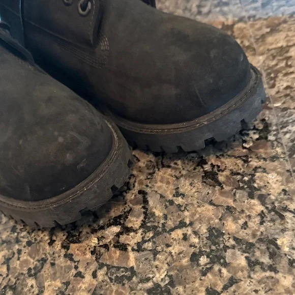 Timberland Charcoal Black Boots EUC 5.5Y - Picture 10 of 15